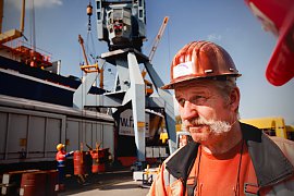 Arbeitsplatz Hafen Hamburg - Ausbilder